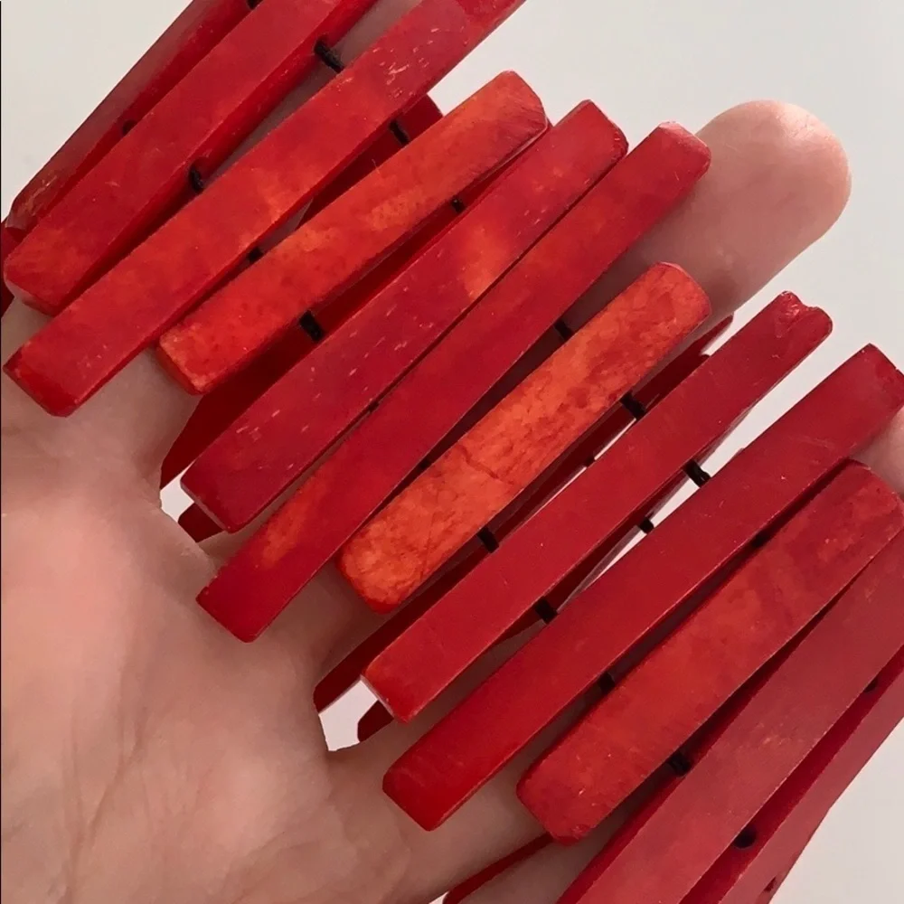Shell Cuff Stretch Red Bracelet
